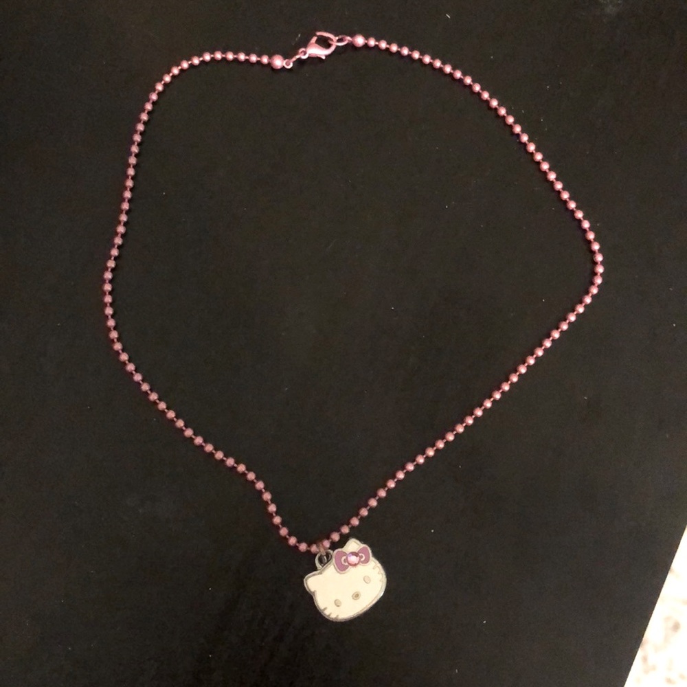Hello kitty necklace